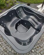 Hot tub mit Liegefläche - externem Ofen – Bild 5